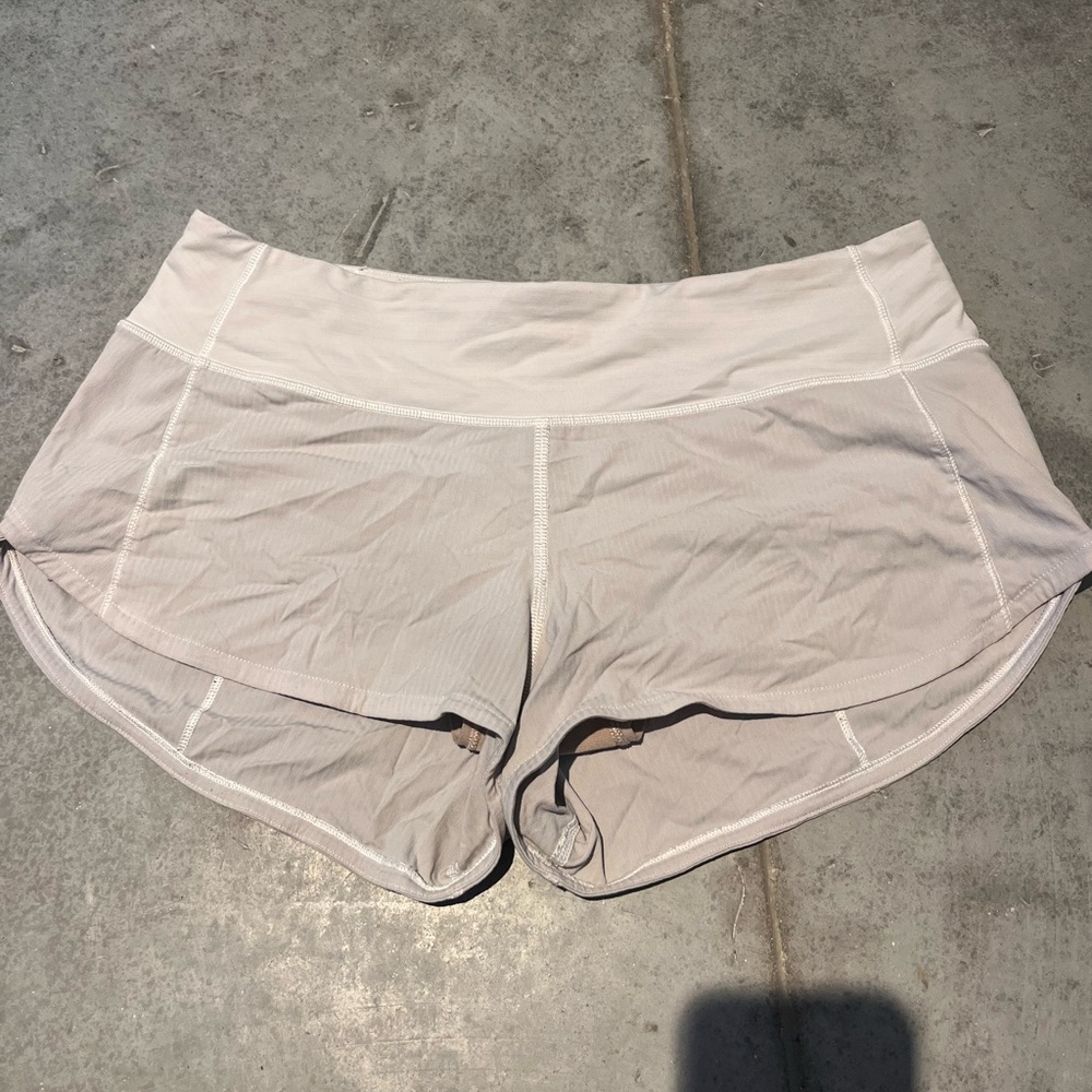 Lululemon speed up short low rise lined short 2.5”